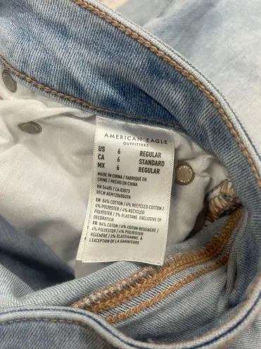 American Eagle Outfitters Distresses Jeans