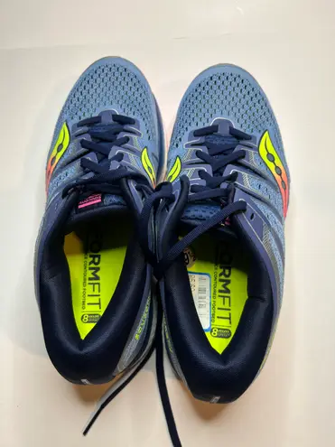 Saucony Triumph Iso Sneakers Size 9.5