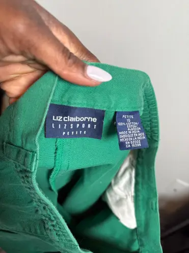 Vintage green Pleated Shorts