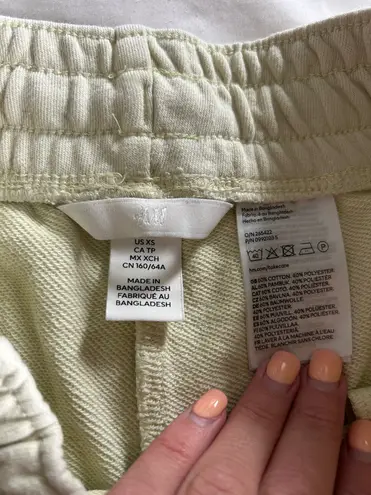 H&M  Sweat Shorts  - Image 2