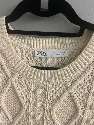 ZARA Cream Cable Knit Cropped Sleeveless Sweater Vest Size Medium