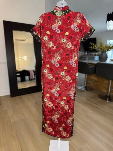 Sue’s Fashion Cheongsam Chinese Satin Short Sleeve Slim Maxi Dress. Size Medium