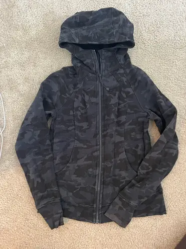 Lululemon camo scuba zip up