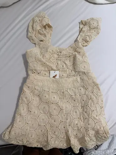 Dillard's  tan set  - Image 1