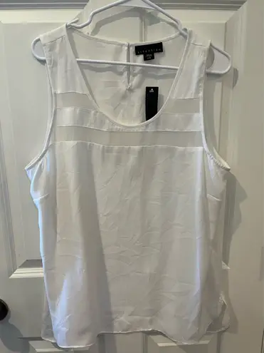Attention NWT White Tank Top Size XL