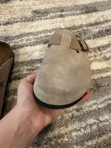 White Mountain Clogs