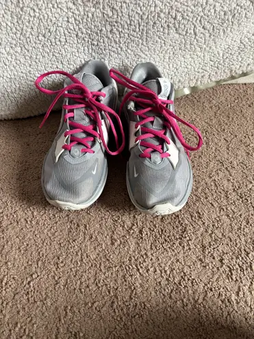 Nike Grey and white  basketball shoes size 6