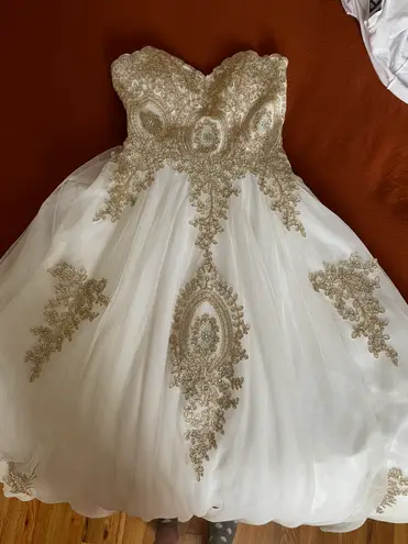 Ball Gown White Size 2