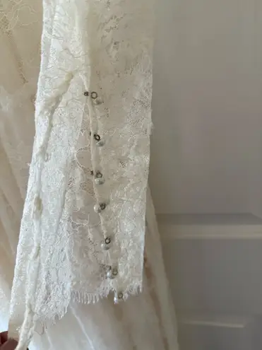 Monique Lhuillier Bridal Dress