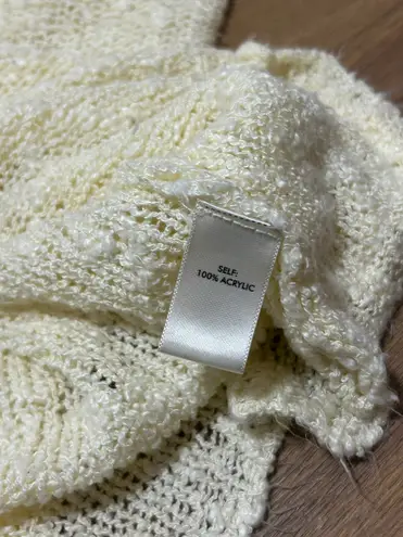 BKE XL Buckle sweater top