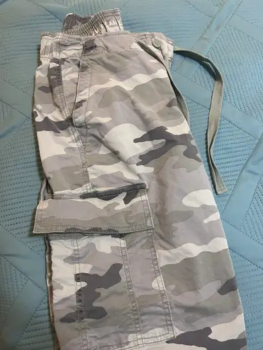 American Eagle Outfitters Cargo Pants