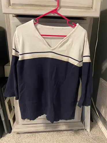 vintage looking sweater Blue