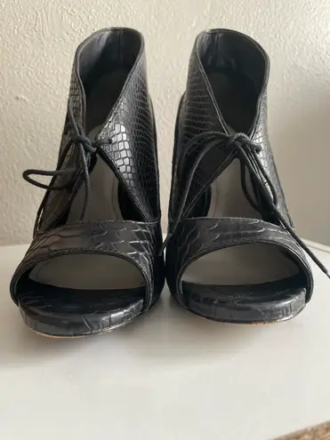 Pour La Victoire Black Leather Python Women's Steletto Peep Toe Shoes