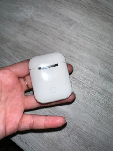 Apple AirPods