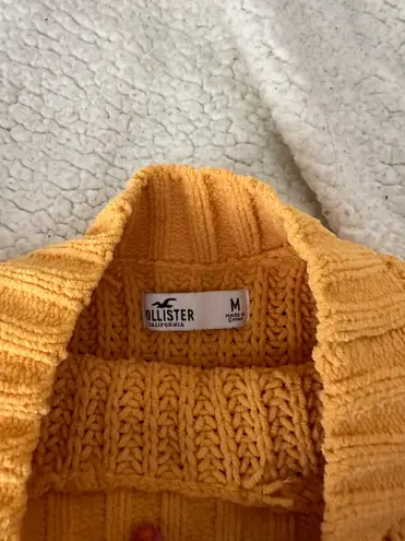 Hollister Yellow Sweater