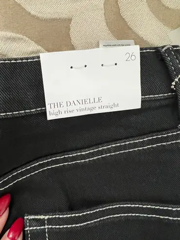 We Wore What The Danielle High Rise Vintage Straight NWT in Black/white stitching
