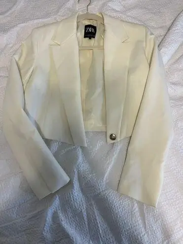 ZARA cropped blazer