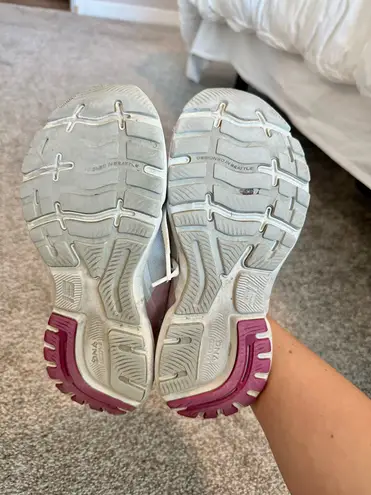 Brooks  Ghost Shoes thumbnail 4