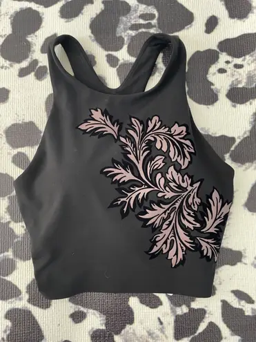NEW ATHLETA CONSCIOUS CROP BRA IN DAMASK LEAVES SIZE S (CUPS A-C)!