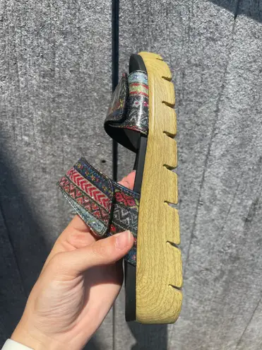 Alegria Playa Pow Wow Aztec Tribal Platform Sandals 38