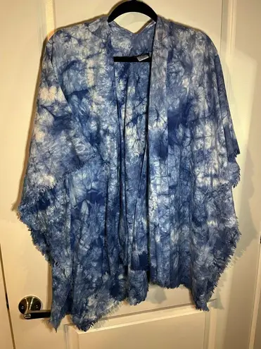 Ellen Tracy Blue Tie Dye Cardigan Pull Over Poncho Styled Fringe One Size