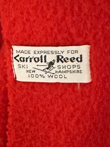Vintage Carroll Reed red button