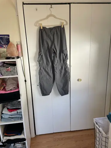 Halara  Charcoal Cargo Joggers thumbnail 3