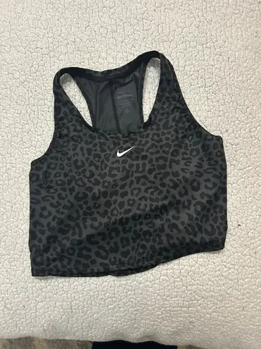 Nike Cropped Workout Tank