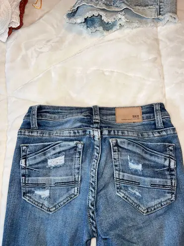 Buckle Jeans