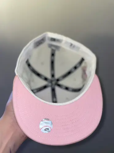 New Era MyFitteds Cincinnati red’s valentines size 7 1/4 brand new sold out in