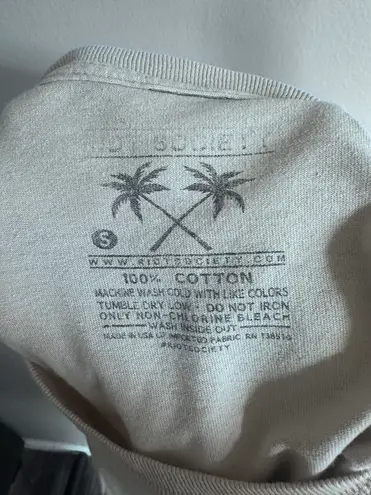 Riot Society Rose Embroidered Short Sleeve T-Shirt Size S Shirt Unisex Small