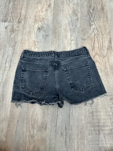 Forever 21 dark wash jean Shorts size 28