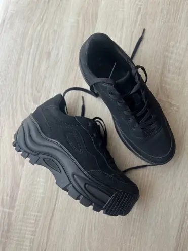 Bershka Y2K Platform Shoes Chunky Sneakers Black Goth Rock Vintage