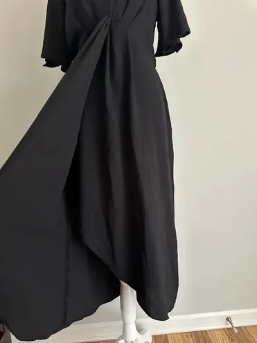 NWT GILLI Cinched Waist V