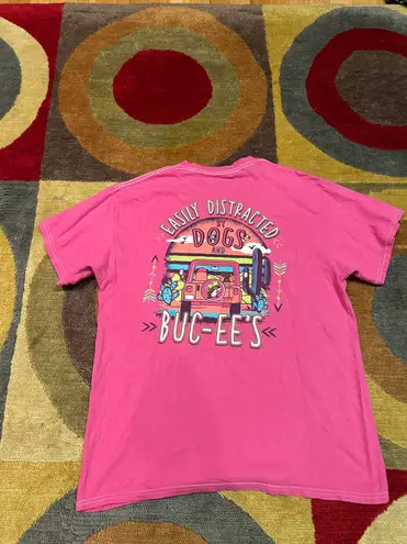 Buc-ee's Buc-ee’s Pink Graphic Tee Shirt Top Short Sleeve Runs Small Unisex Size Large