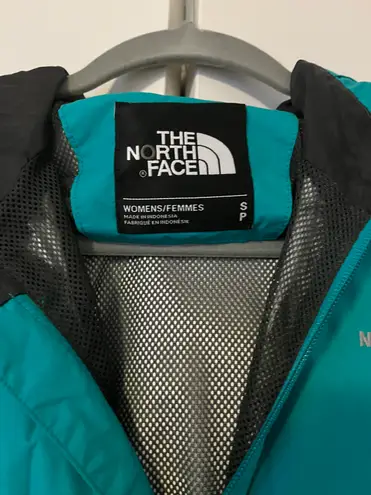 The North Face Women’s Windbreaker