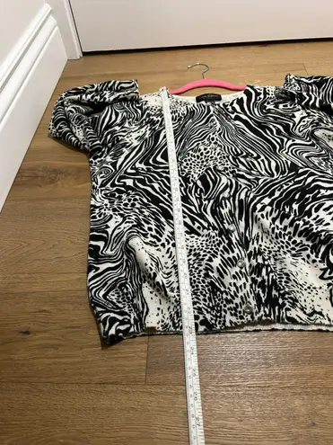 Cable & Gauge Vintage Medium cardigan sweater zebra cheetah print