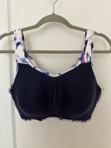 KNIX Woman’s Catalyst Sport Bra