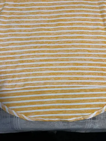 Market & Spruce Women’s White And Yellow Striped T Shirt