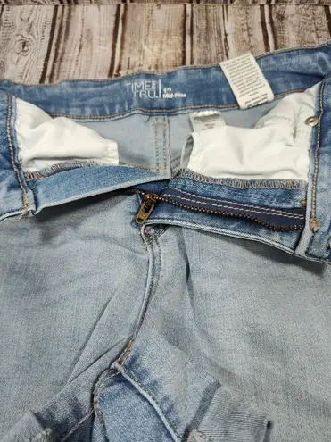 Time & Tru  Light Wash Denim Shorts Mid-Rise Stretch Cotton Waist 30 Sz 10