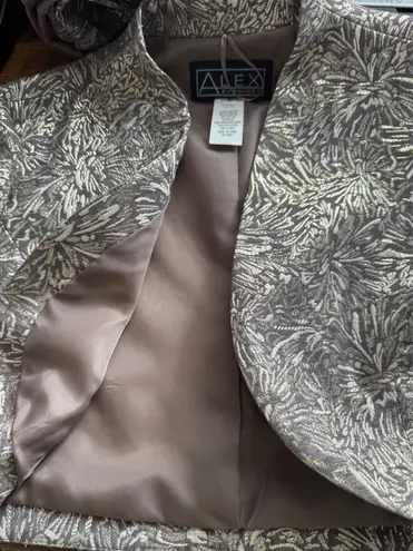 Alex Evenings 2-Piece Tiered Sheath Dress & Metallic Jacquard Jacket Set Size 10 Elegant Vintage