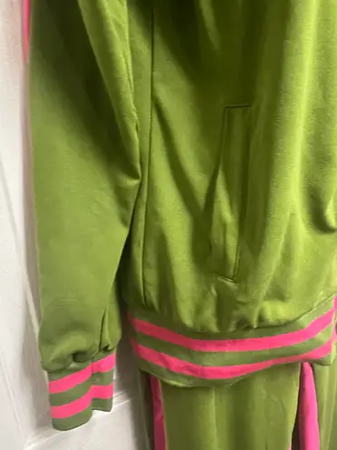 Ariya Jeans Aryia’s Cotton Cold Shoulder Jogger Set