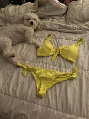 Gorgeous Yellow Scrunch Butt Bikini