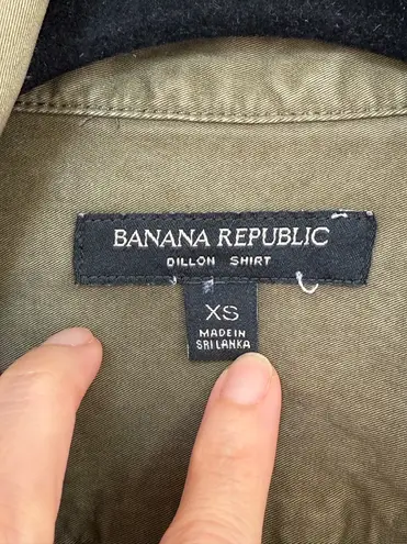 Banana Republic  Women's Khaki Button-Down Shirt Size XS