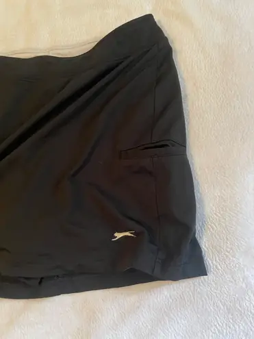 Slazenger NWOT  athletic skort. Sz M