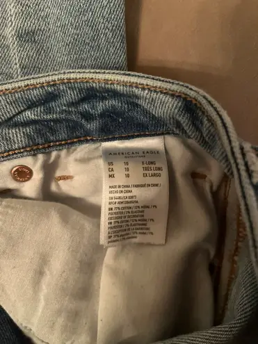 American Eagle Outfitters Mom Jeans