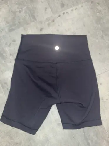 Lululemon Wunder Train High-Rise Short 6” in Black Size 4