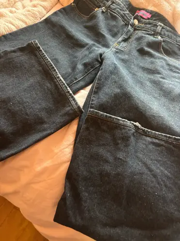 Edikted  Raelynn washed low rise baggy jeans that are size large but were slightly hemmed so if you have ever had their jeans be too long on you amor your 5’5 and shorter these wouldn’t drag. There is a little bit of wear hooted in the ends. - Image 3