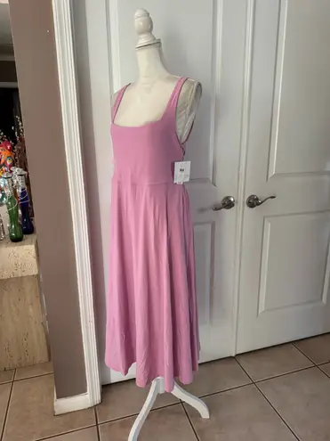 Beyond Yoga Featherweight At The Ready Square Neck Dress. Size XL. MSRP $128