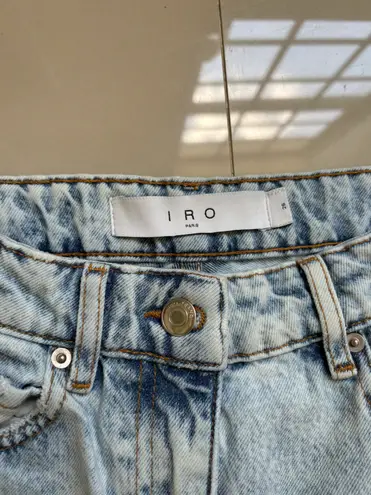 IRO $245 STRAIGHT LEG LIGHT WASH JEANS SIZE 26